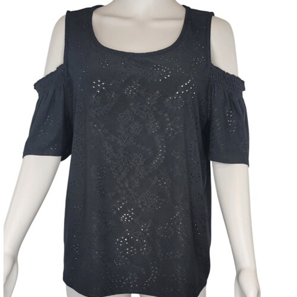 W5‎ Black Floral Eyelet Cold Shoulder Top